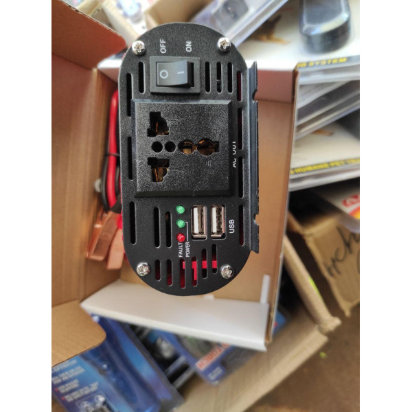 Інвертор напруги 12V-220V 3000