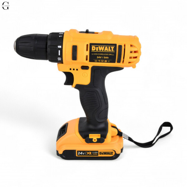 Шуруповерт аккумуляторный DeWalt 21V с набором инструментов в кейсе, 2 аккумулятора 2.0Ah